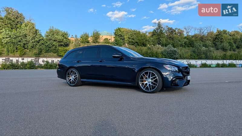Универсал Mercedes-Benz E-Class 2018 в Киеве