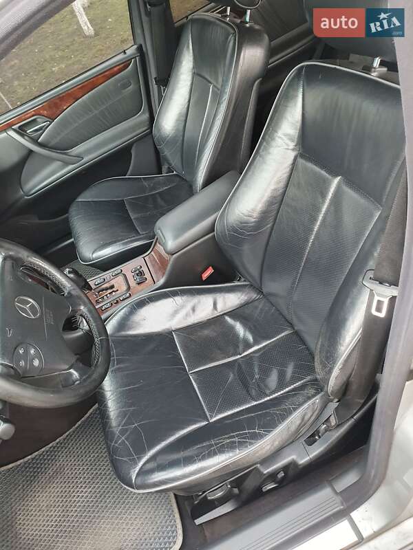 Седан Mercedes-Benz E-Class 2001 в Луцке