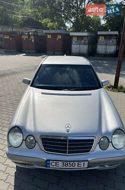 Седан Mercedes-Benz E-Class 2000 в 