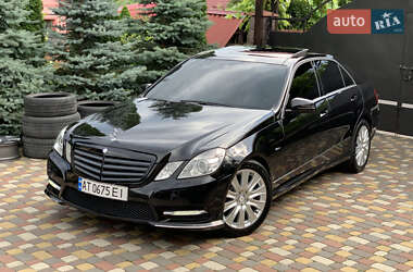 Седан Mercedes-Benz E-Class 2012 в 