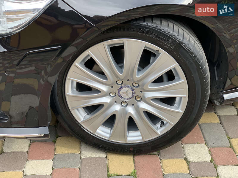Седан Mercedes-Benz E-Class 2012 в Ивано-Франковске