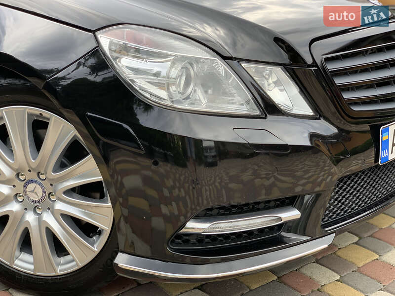 Седан Mercedes-Benz E-Class 2012 в Ивано-Франковске