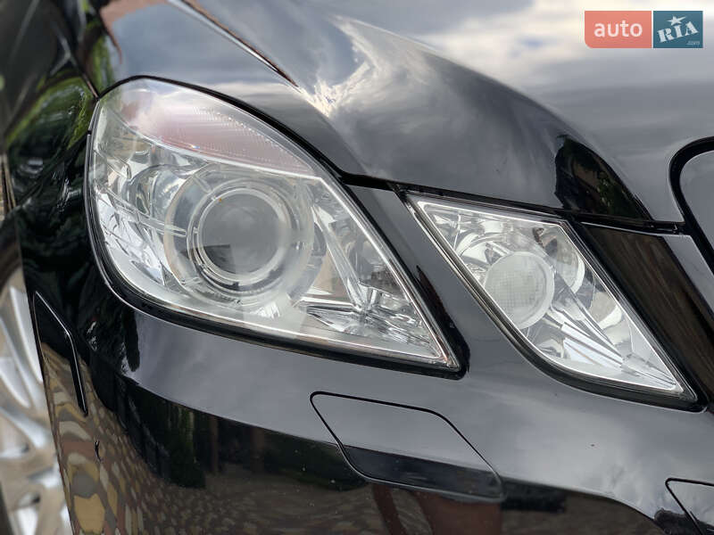 Седан Mercedes-Benz E-Class 2012 в Ивано-Франковске