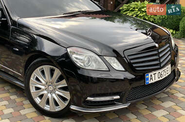 Седан Mercedes-Benz E-Class 2012 в 