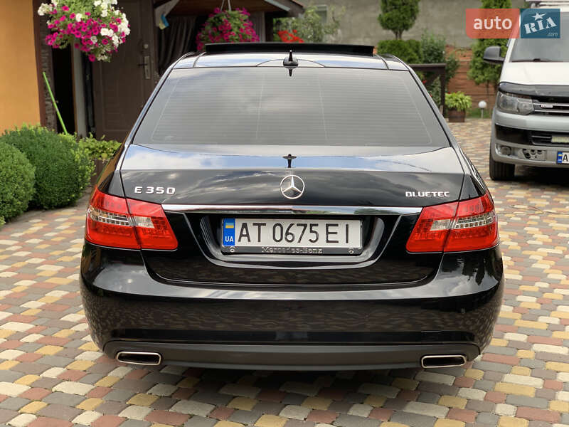 Седан Mercedes-Benz E-Class 2012 в Ивано-Франковске