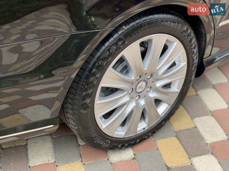 Седан Mercedes-Benz E-Class 2012 в Ивано-Франковске
