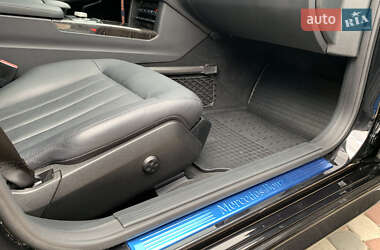 Седан Mercedes-Benz E-Class 2012 в 