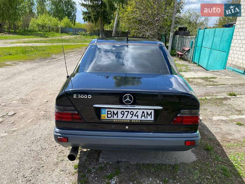 Седан Mercedes-Benz E-Class 1995 в Глухове
