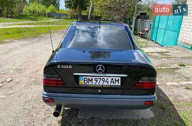 Седан Mercedes-Benz E-Class 1995 в 