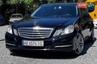 Седан Mercedes-Benz E-Class 2012 в Дніпрі