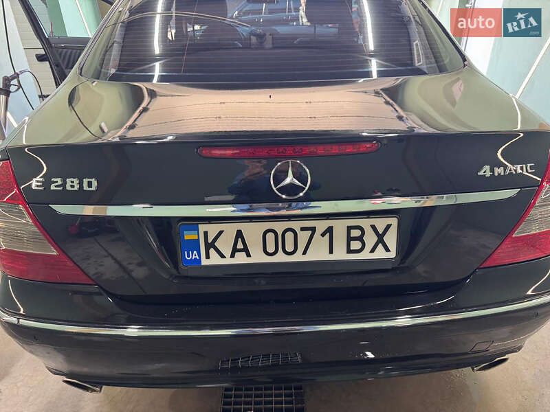 Седан Mercedes-Benz E-Class 2008 в Киеве