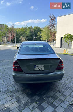 Седан Mercedes-Benz E-Class 2003 в 
