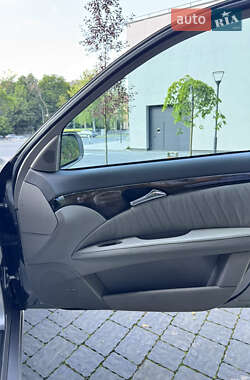 Седан Mercedes-Benz E-Class 2003 в 