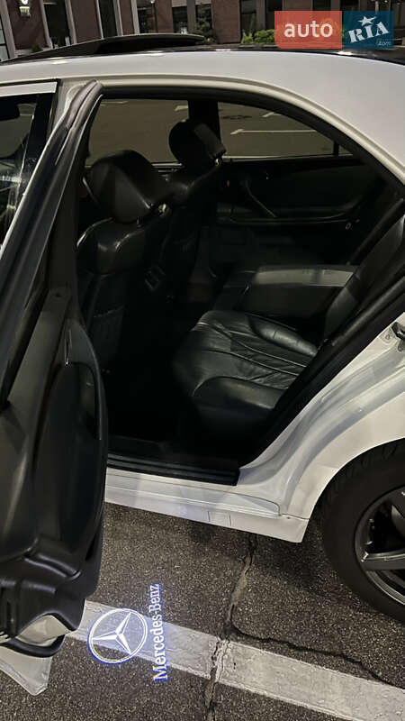Седан Mercedes-Benz E-Class 1997 в Киеве