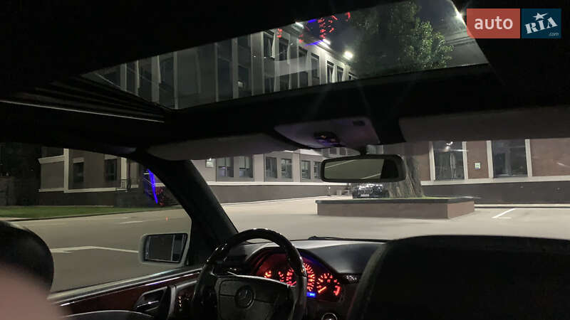 Седан Mercedes-Benz E-Class 1997 в Киеве