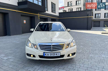 Седан Mercedes-Benz E-Class 2011 в Івано-Франківську