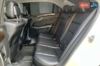 Седан Mercedes-Benz E-Class 2011 в 