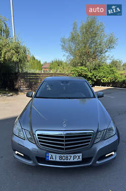 Седан Mercedes-Benz E-Class 2010 в Обухове