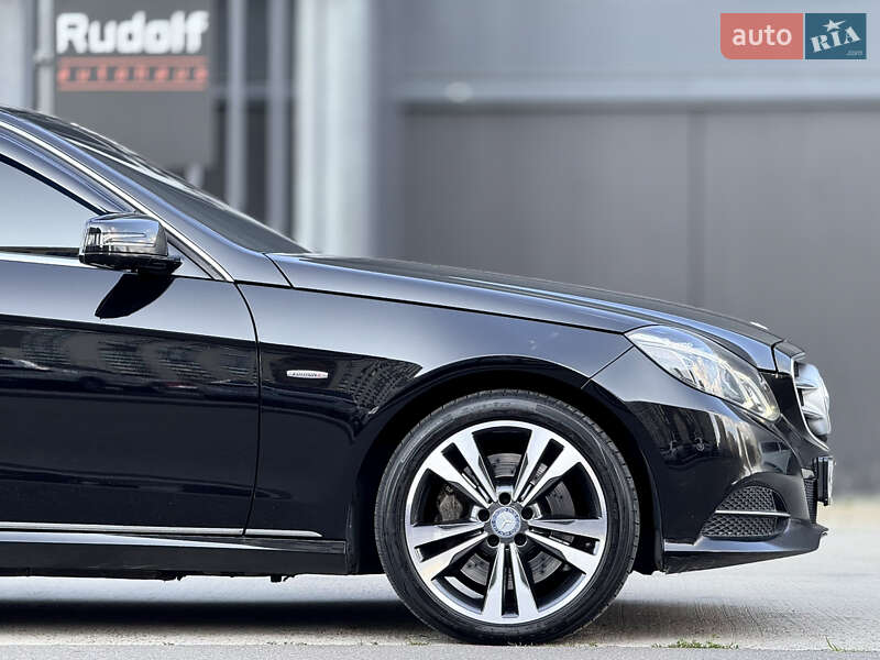 Седан Mercedes-Benz E-Class 2015 в Киеве