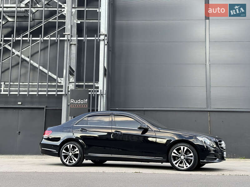 Седан Mercedes-Benz E-Class 2015 в Киеве