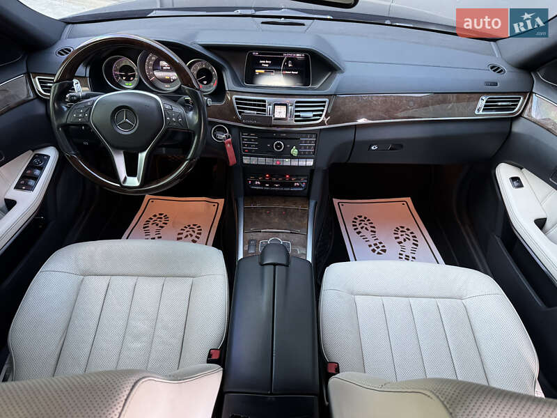 Седан Mercedes-Benz E-Class 2015 в Киеве