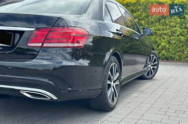 Седан Mercedes-Benz E-Class 2013 в 