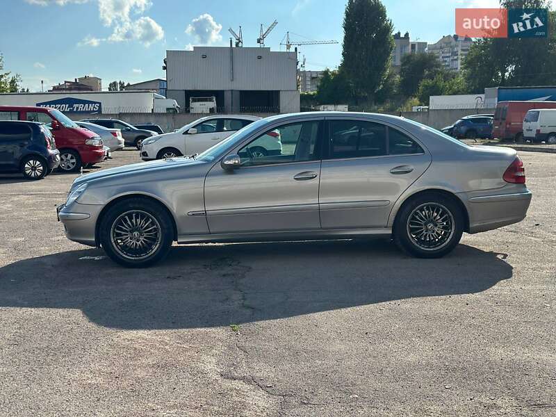 Седан Mercedes-Benz E-Class 2003 в Рівному