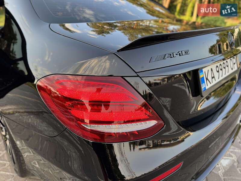 Седан Mercedes-Benz E-Class 2018 в Киеве