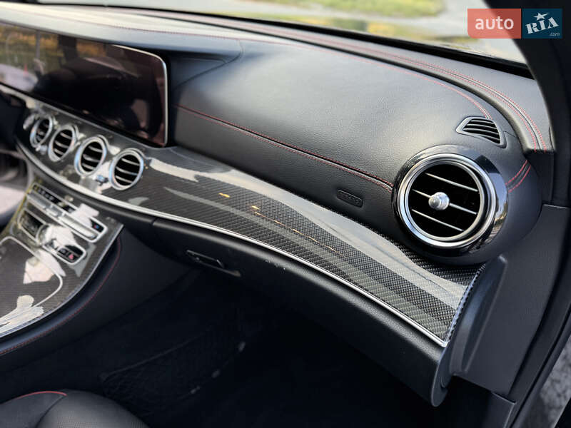 Седан Mercedes-Benz E-Class 2018 в Киеве