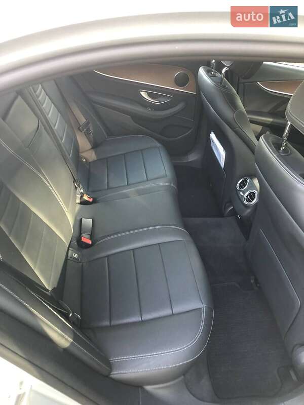 Седан Mercedes-Benz E-Class 2016 в Киеве