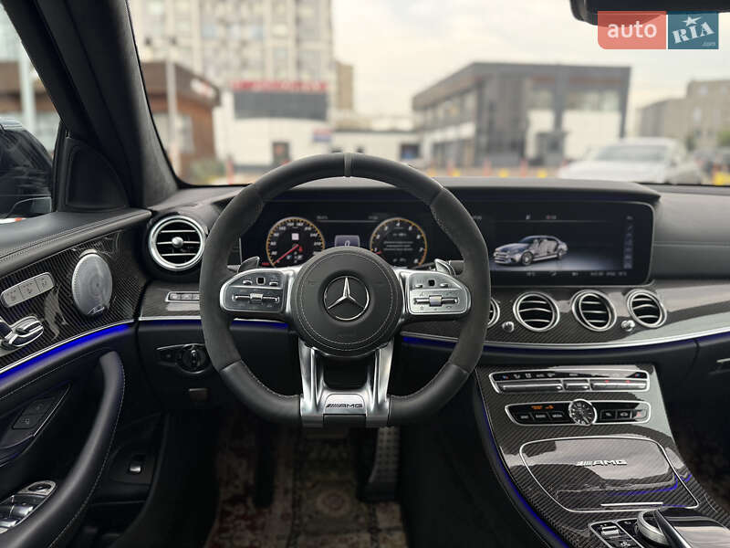 Седан Mercedes-Benz E-Class 2018 в Киеве