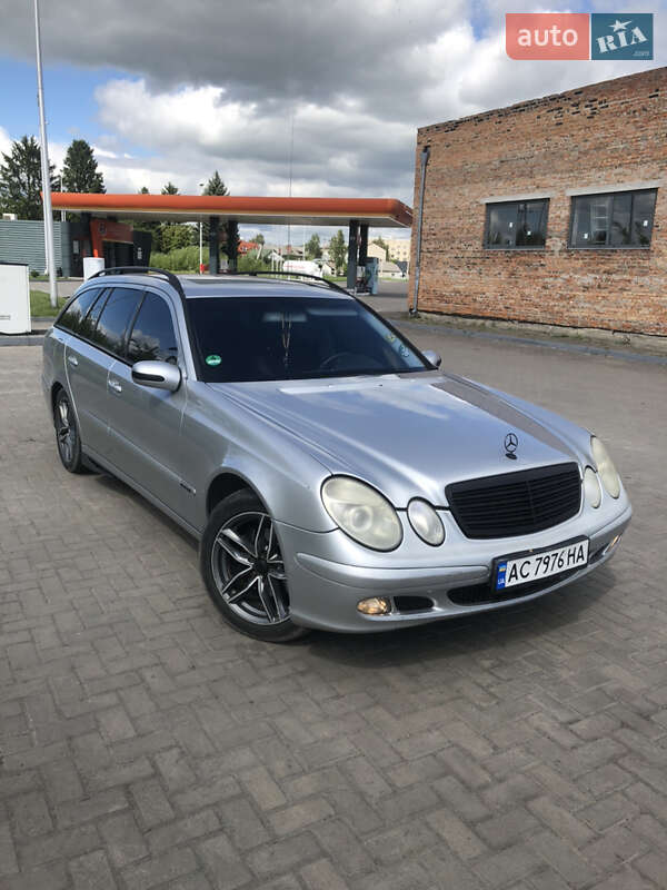 Mercedes-Benz E-Class 2005