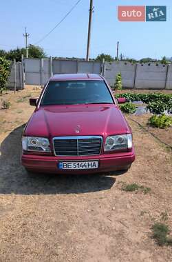 Седан Mercedes-Benz E-Class 1994 в Очакове