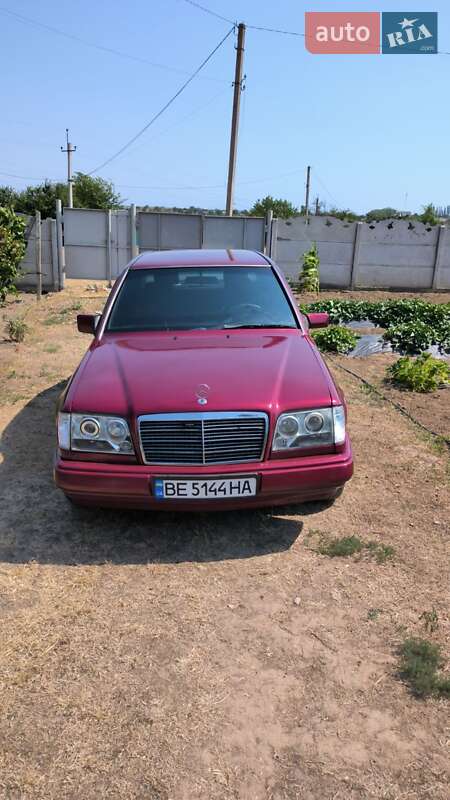 Mercedes-Benz E-Class 1994