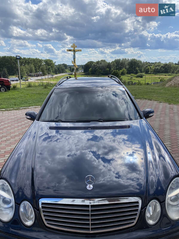 Универсал Mercedes-Benz E-Class 2005 в Киеве фото 15 Универсал Mercedes-Benz E-Class 2005 в Киеве