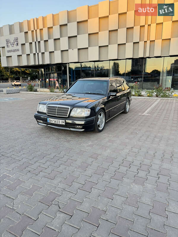 Mercedes-Benz E-Class 1995