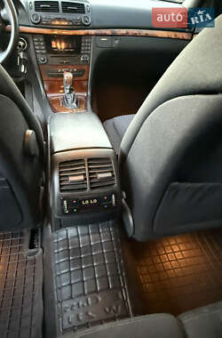 Седан Mercedes-Benz E-Class 2005 в 