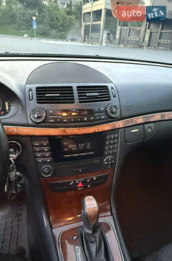 Седан Mercedes-Benz E-Class 2005 в 