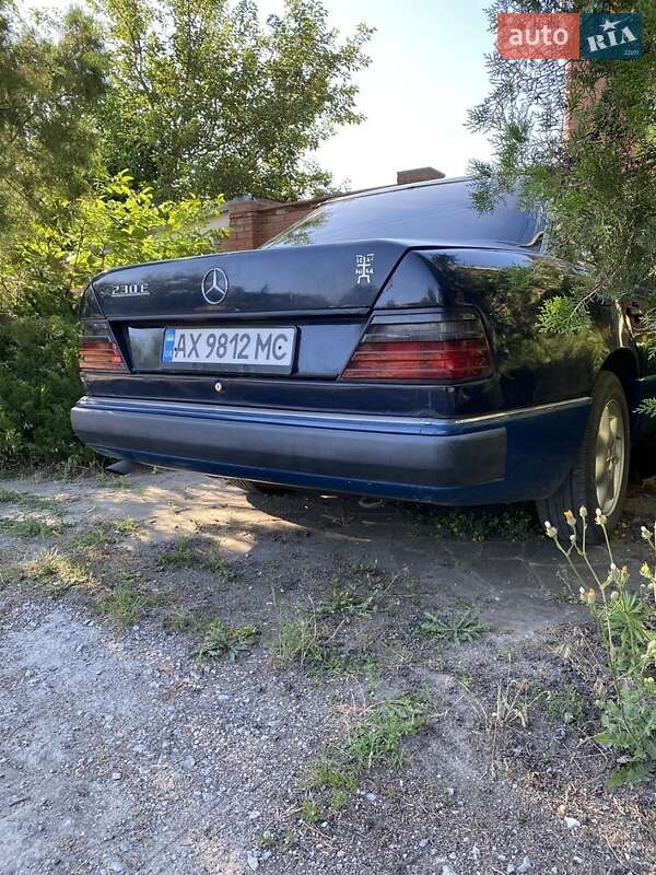 Седан Mercedes-Benz E-Class 1987 в Чугуєві фото 2 Седан Mercedes-Benz E-Class 1987 в Чугуєві