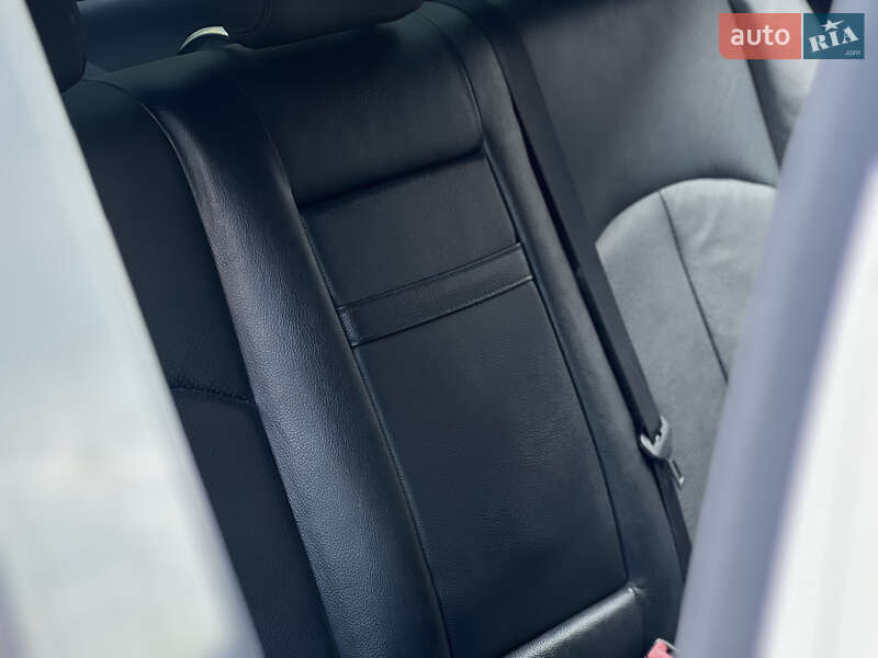 Седан Mercedes-Benz E-Class 2005 в Тернополе