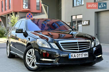 Седан Mercedes-Benz E-Class 2012 в Львове