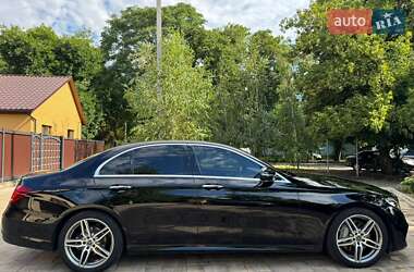 Седан Mercedes-Benz E-Class 2017 в 