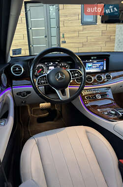 Седан Mercedes-Benz E-Class 2019 в 