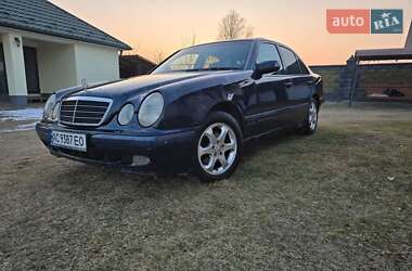 Седан Mercedes-Benz E-Class 2001 в Ковеле