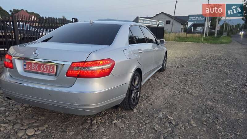 Седан Mercedes-Benz E-Class 2010 в Тячеві
