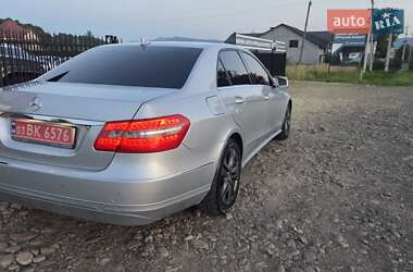 Седан Mercedes-Benz E-Class 2010 в 