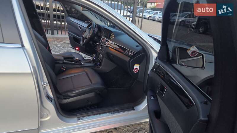 Седан Mercedes-Benz E-Class 2010 в Тячеві