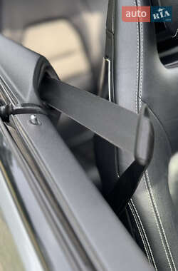 Купе Mercedes-Benz E-Class 2009 в 