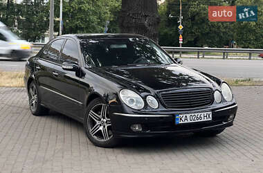 Седан Mercedes-Benz E-Class 2002 в Киеве