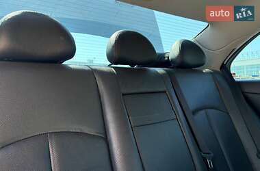Седан Mercedes-Benz E-Class 2003 в 